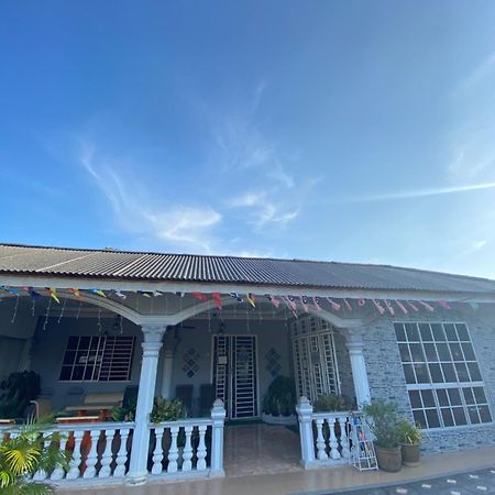 Teratak Tiga Homestay Padang Besar Kaki Bukit Dış mekan fotoğraf