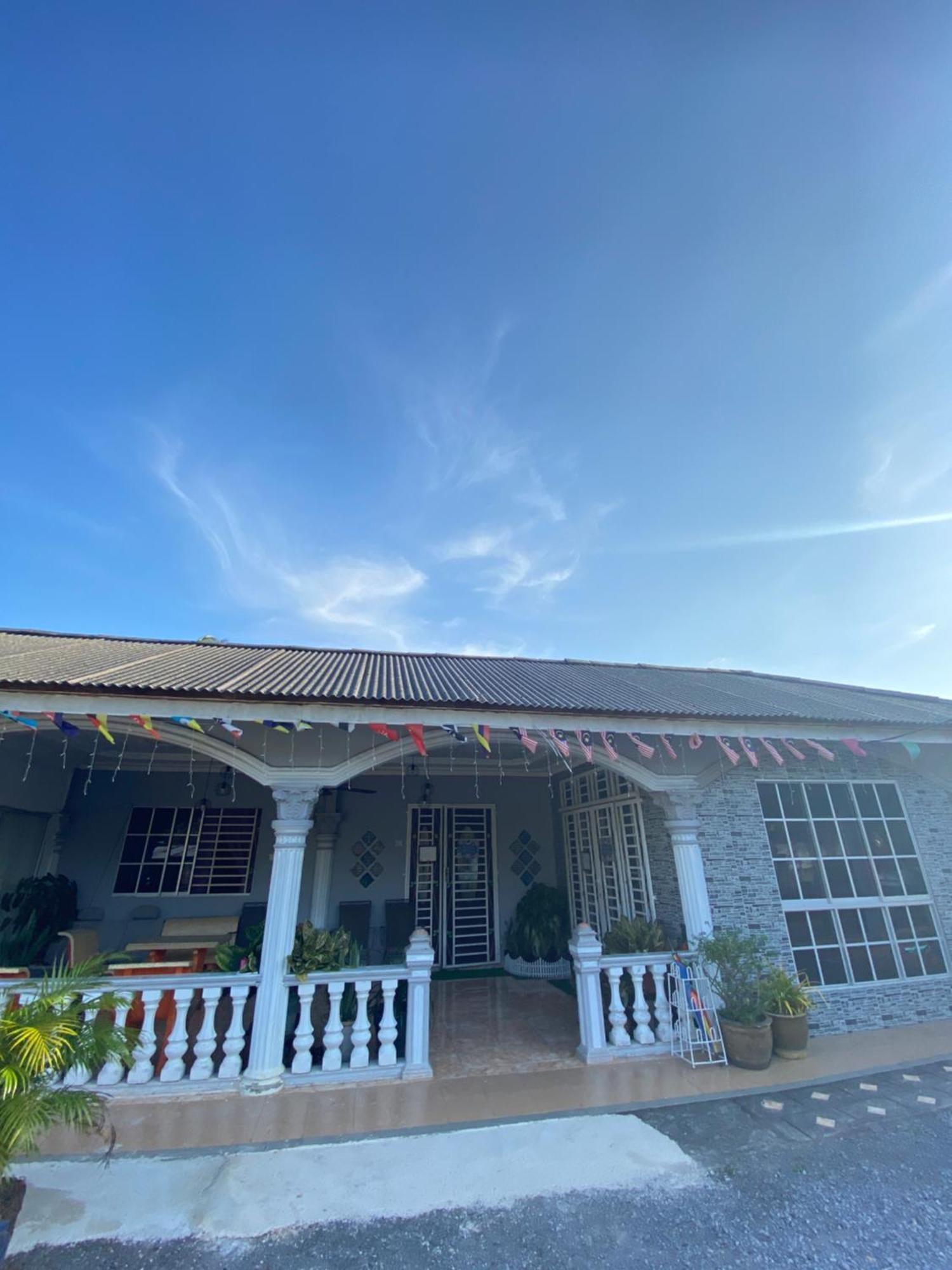 Teratak Tiga Homestay Padang Besar Kaki Bukit Dış mekan fotoğraf
